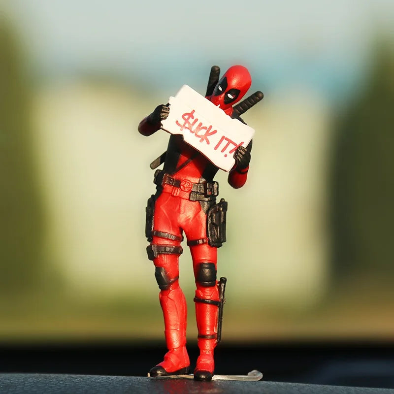 10 styles en option pour intérieur de voiture X-man Deadpool, tableau de bord automatique, rétroviseur, décoration, figurine humoristique, cadeaux d'anime amusants