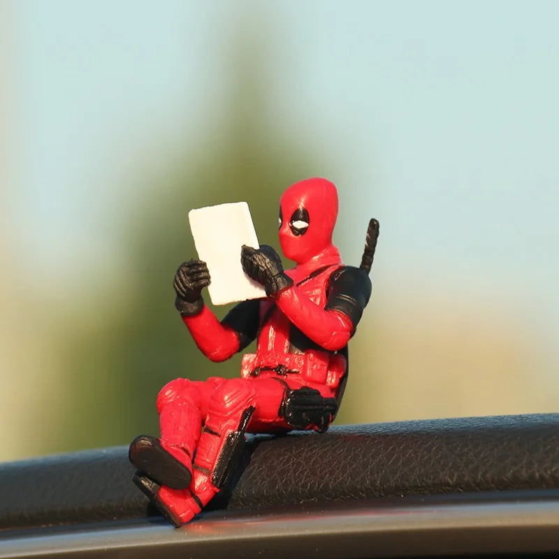 10 styles en option pour intérieur de voiture X-man Deadpool, tableau de bord automatique, rétroviseur, décoration, figurine humoristique, cadeaux d'anime amusants