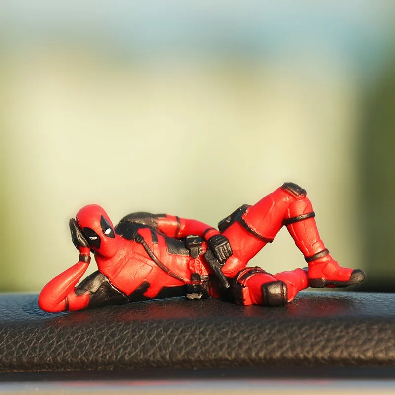 10 styles en option pour intérieur de voiture X-man Deadpool, tableau de bord automatique, rétroviseur, décoration, figurine humoristique, cadeaux d'anime amusants