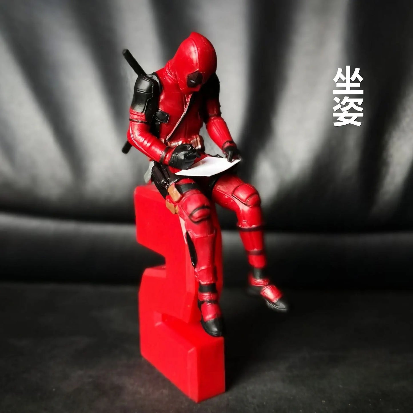 10 styles en option pour intérieur de voiture X-man Deadpool, tableau de bord automatique, rétroviseur, décoration, figurine humoristique, cadeaux d'anime amusants